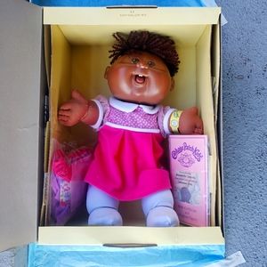 Cabbage Patch Doll Annabelle Dakota brand new in box